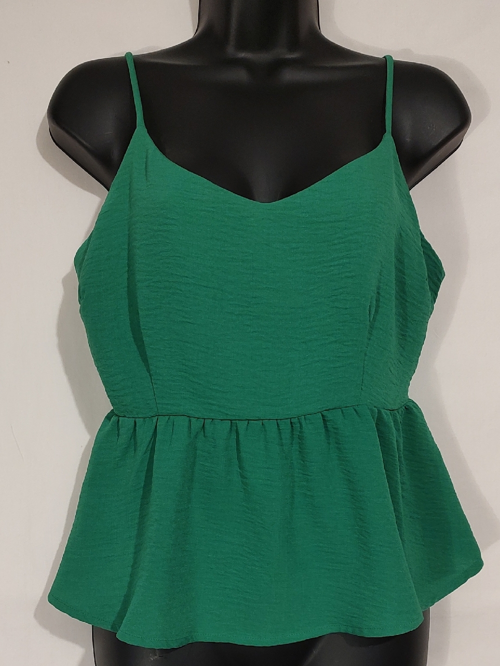 Monteau Emerald Green Spaghetti Strap Peplum Camisole